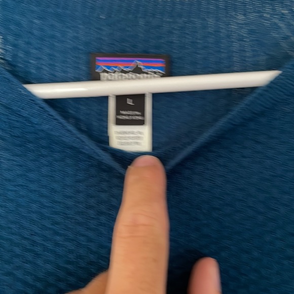 Patagonia sweater - Picture 2 of 3
